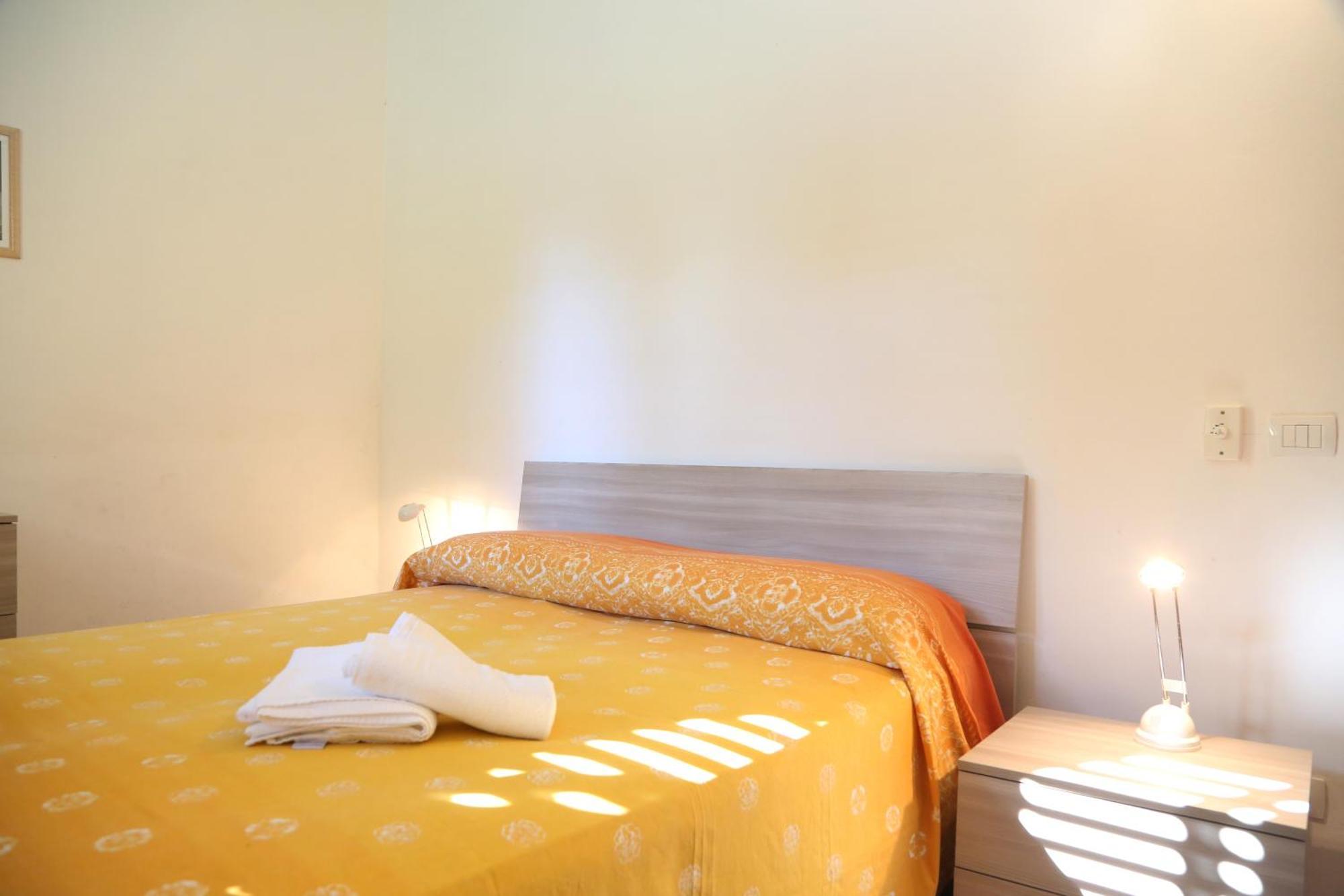 Surra Mediterranean Apartments Scicli Bagian luar foto