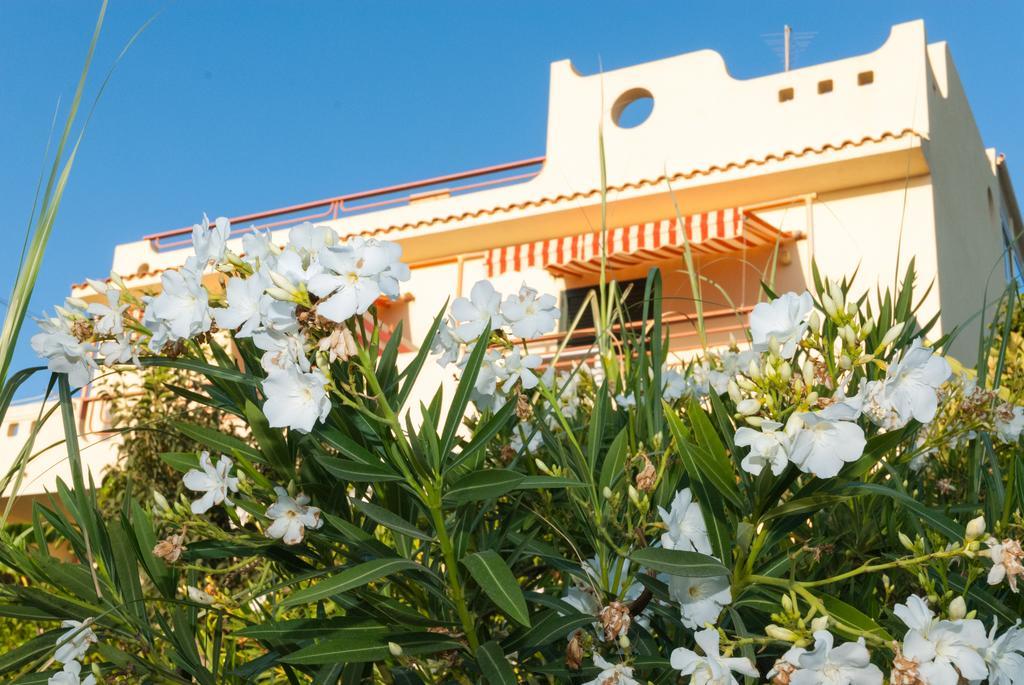 Surra Mediterranean Apartments Scicli Bagian luar foto